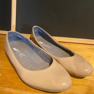 Dr. Scholl’s Giorgie Nude Patent Flats